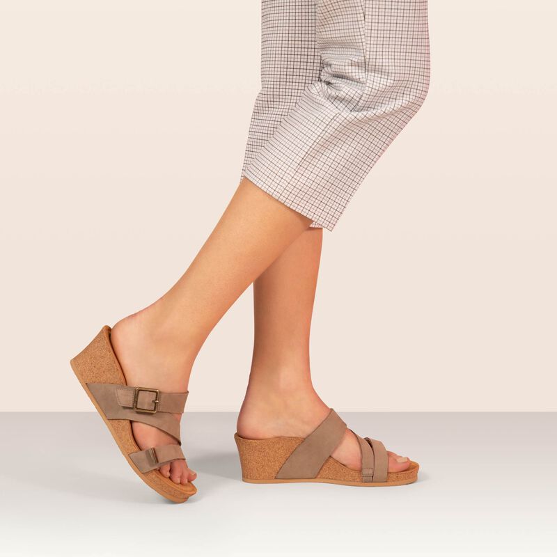 Kimmy Arch Support Wedge - Walnut