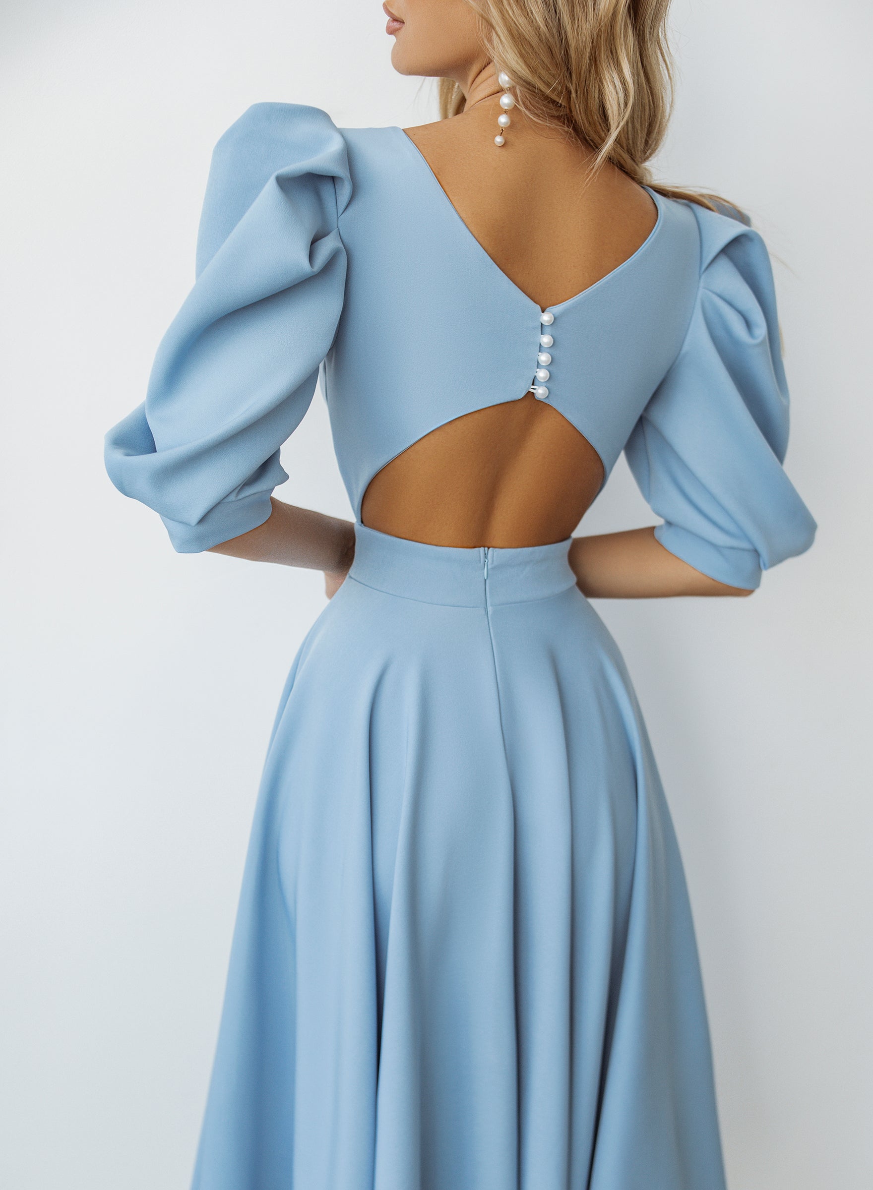 Sky-Blue Backless Puff-Sleeve Midi Dress
