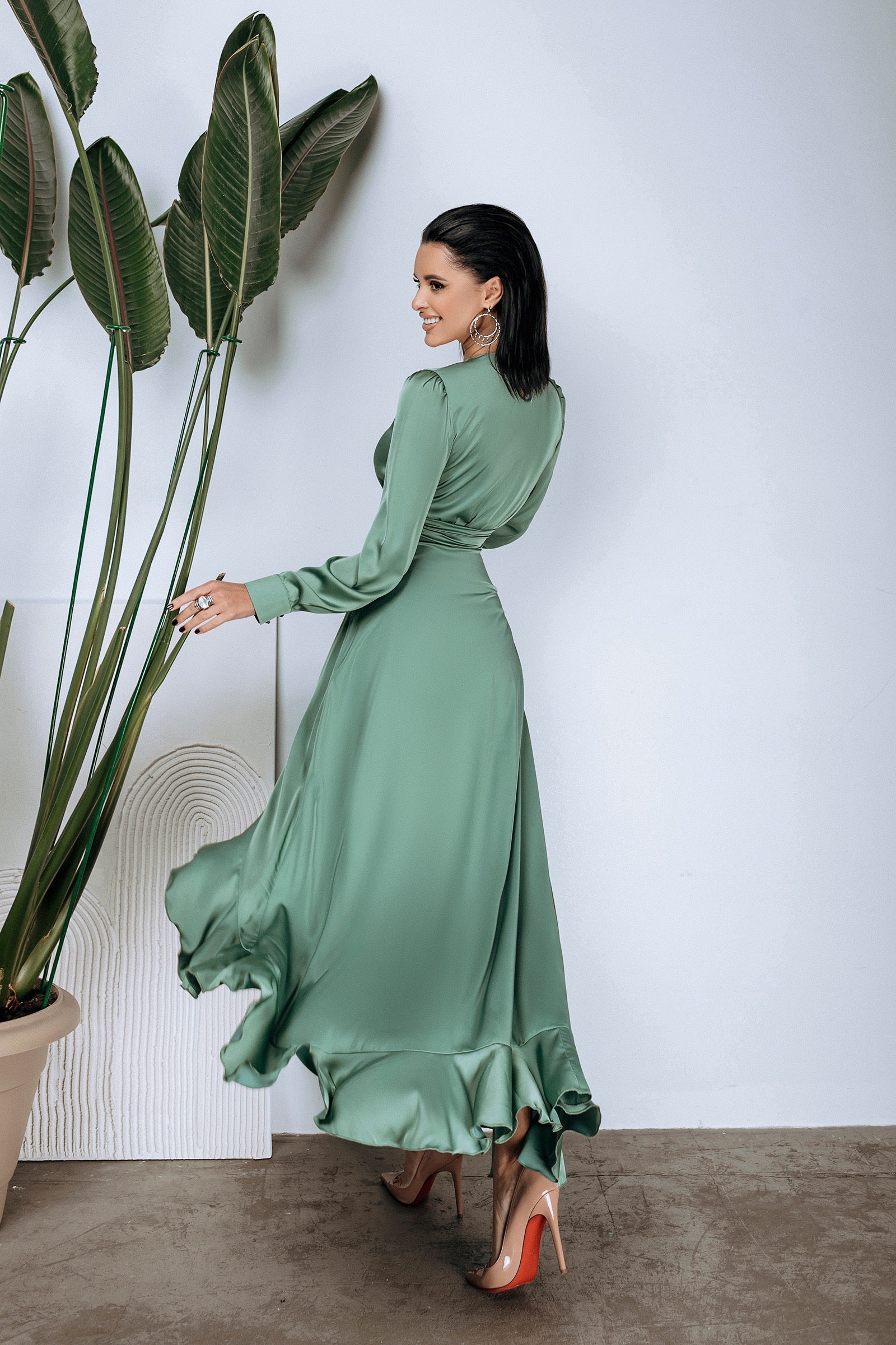 Green Thigh-Slit Maxi Dress