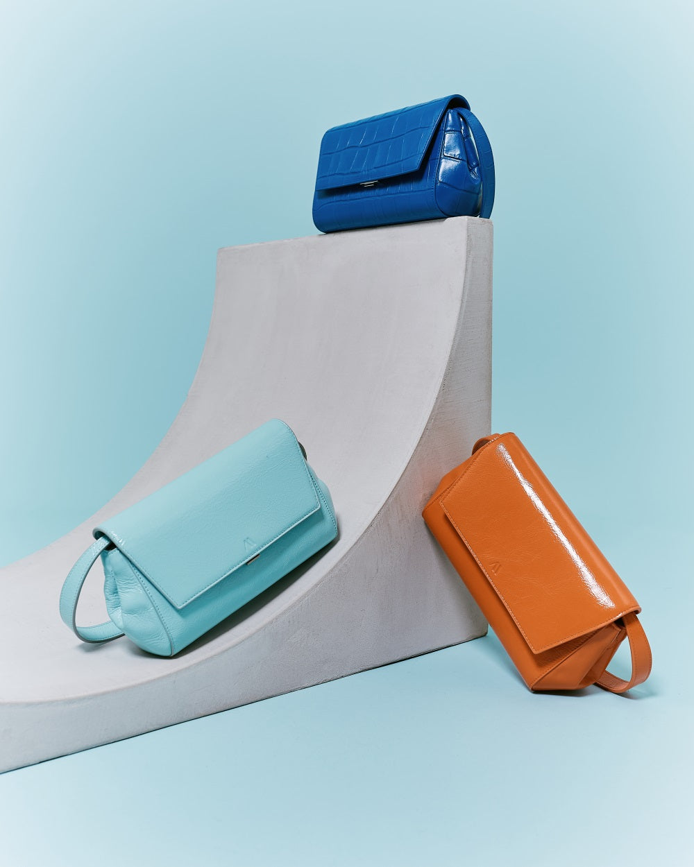 Ikon Clutch - naplack turquoise